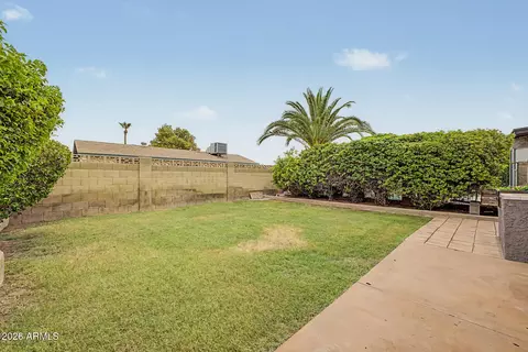 Exterior - 2102 W Utopia Rd, Phoenix, AZ 85027 photo 6 of 9