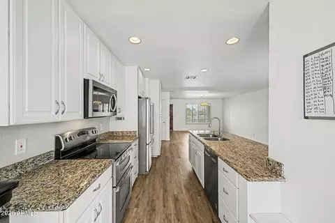 Kitchen - 2102 W Utopia Rd, Phoenix, AZ 85027 photo 3 of 3