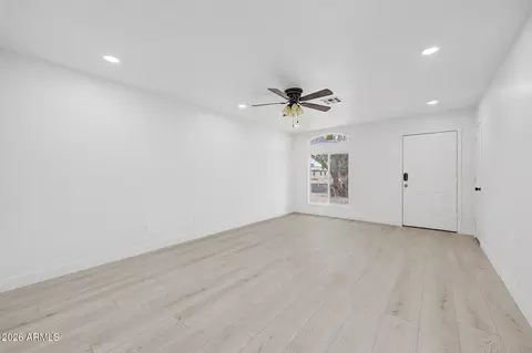 Living - 1228 S 15th Ave, Phoenix, AZ 85007 photo 1 of 3