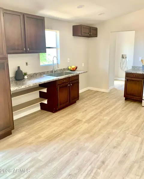 655 S 96th Pl, Mesa, AZ 85208 photo 3