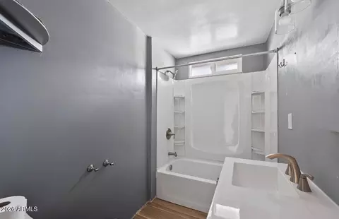 Bath - 5499 S Glendale Ave, Globe, AZ 85501 photo 1 of 1