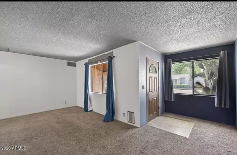 Living - 5499 S Glendale Ave, Globe, AZ 85501 photo 1 of 4