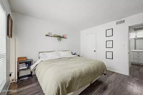 Bedroom - 2625 E Indian School Rd #341, Phoenix, AZ 85016 photo 4 of 4
