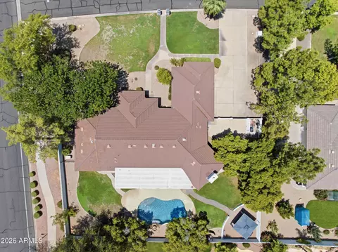 View/Area - 4451 E Desert Ln, Gilbert, AZ 85234 photo 2 of 9