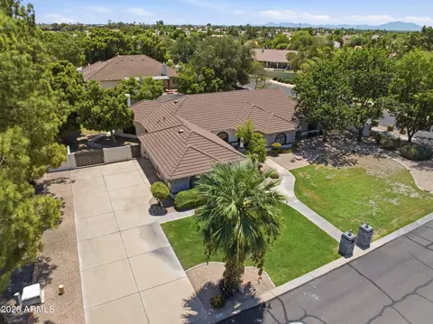 View/Area - 4451 E Desert Ln, Gilbert, AZ 85234 photo 1 of 9