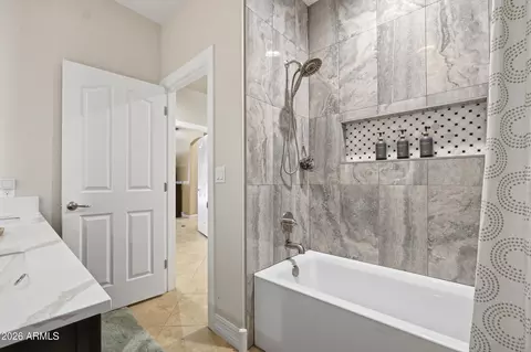 Bath - 4451 E Desert Ln, Gilbert, AZ 85234 photo 5 of 5
