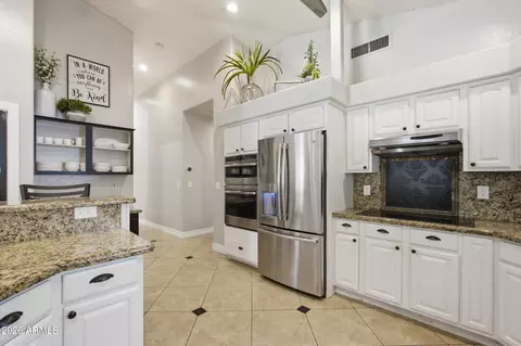 Kitchen - 4451 E Desert Ln, Gilbert, AZ 85234 photo 2 of 3