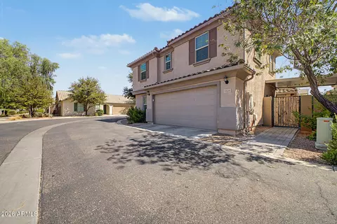 Exterior - 6826 E Posada Cir, Mesa, AZ 85212 photo 2 of 6