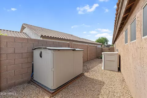 Exterior - 340 E Rawhide Ave, Gilbert, AZ 85296 photo 7 of 14