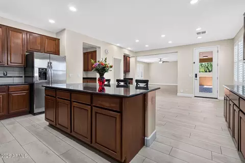 Kitchen - 1162 Euclid Ave, Gilbert, AZ 85297 photo 7 of 8