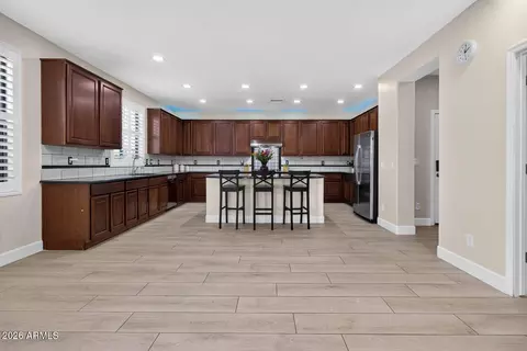 Kitchen - 1162 Euclid Ave, Gilbert, AZ 85297 photo 2 of 8