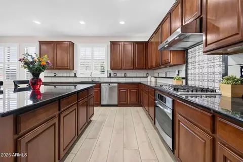Kitchen - 1162 Euclid Ave, Gilbert, AZ 85297 photo 5 of 8