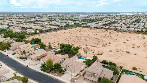 View/Area - 10455 E Medina Ave, Mesa, AZ 85209 photo 7 of 26