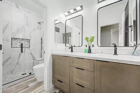 Bath - 10455 E Medina Ave, Mesa, AZ 85209 photo 3 of 3