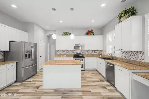 Kitchen - 10455 E Medina Ave, Mesa, AZ 85209 photo 1 of 3