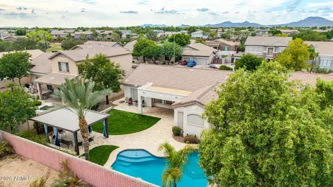 View/Area - 10455 E Medina Ave, Mesa, AZ 85209 photo 3 of 26