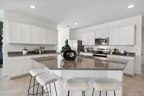Kitchen - 3127 W Sonrisa Dr, Apache Junction, AZ 85120 photo 1 of 4