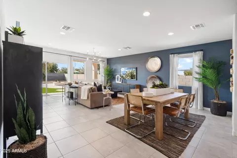 Dining - 3127 W Sonrisa Dr, Apache Junction, AZ 85120 photo 1 of 2