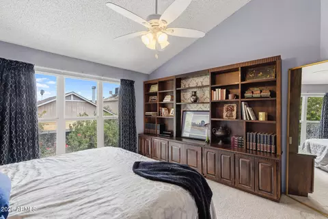 Bedroom - 422 E Kerry Ln, Phoenix, AZ 85024 photo 7 of 8