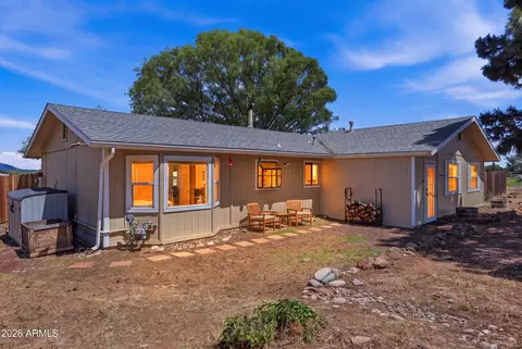 Exterior - 5565 E Campbell Ave, Flagstaff, AZ 86004 photo 3 of 4
