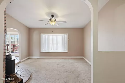 Living - 5565 E Campbell Ave, Flagstaff, AZ 86004 photo 3 of 7
