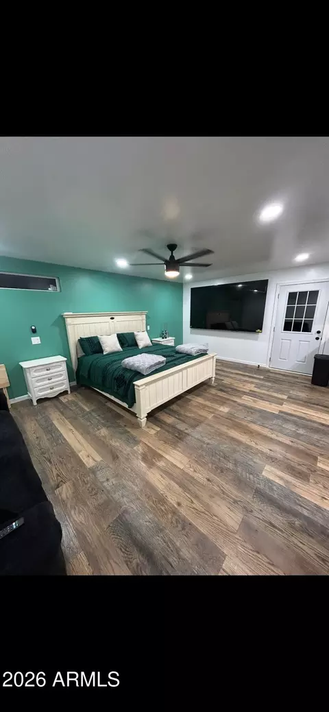Bedroom - 2429 W Morten Ave, Phoenix, AZ 85021 photo 5 of 6