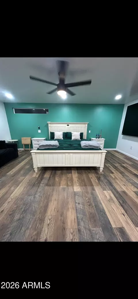Bedroom - 2429 W Morten Ave, Phoenix, AZ 85021 photo 4 of 6
