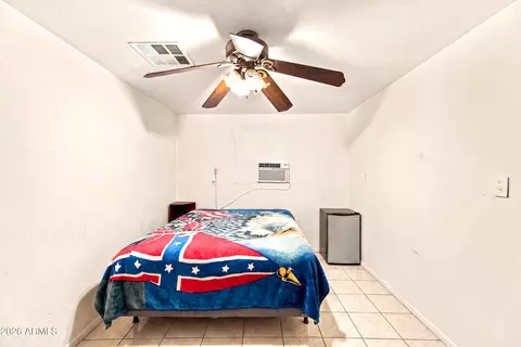 Bedroom - 902 S 30th Dr, Phoenix, AZ 85009 photo 2 of 4