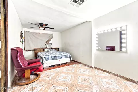 Bedroom - 902 S 30th Dr, Phoenix, AZ 85009 photo 3 of 4
