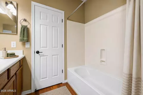 Bath - 2665 E Clifton Ave, Gilbert, AZ 85295 photo 2 of 3