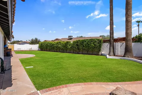 Exterior - 727 E Kings Ave, Phoenix, AZ 85022 photo 7 of 13