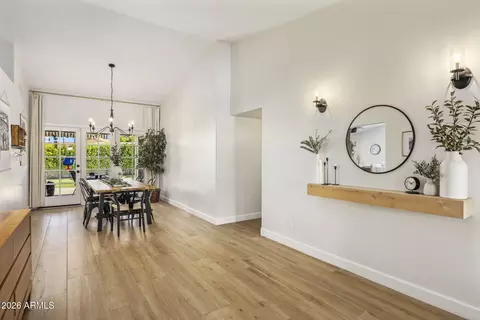 Entry Way - 727 E Kings Ave, Phoenix, AZ 85022 photo 1 of 2