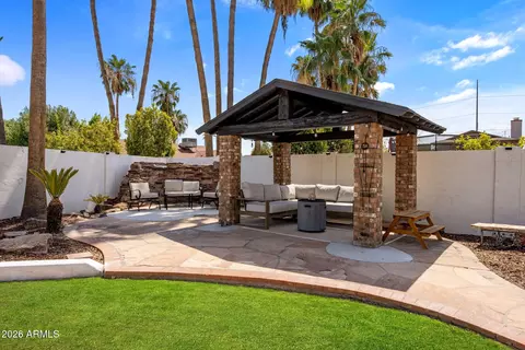 Exterior - 727 E Kings Ave, Phoenix, AZ 85022 photo 8 of 13