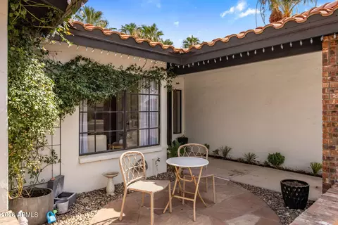 Exterior - 727 E Kings Ave, Phoenix, AZ 85022 photo 11 of 13