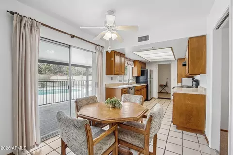 Dining - 2025 E Pegasus Dr, Tempe, AZ 85283 photo 2 of 2