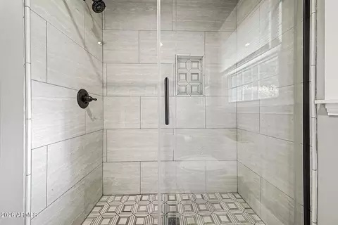 Bath - 7315 N 3rd Ave, Phoenix, AZ 85021 photo 7 of 7