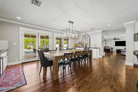 Dining - 7315 N 3rd Ave, Phoenix, AZ 85021 photo 2 of 2
