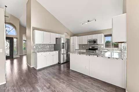 Kitchen - 181 S Tiago Dr, Gilbert, AZ 85233 photo 2 of 3
