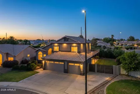 Exterior - 181 S Tiago Dr, Gilbert, AZ 85233 photo 2 of 13