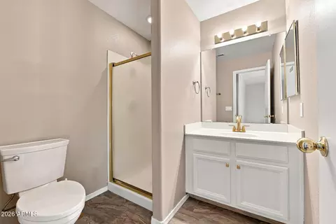 Bath - 181 S Tiago Dr, Gilbert, AZ 85233 photo 1 of 3