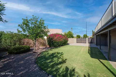 Exterior - 181 S Tiago Dr, Gilbert, AZ 85233 photo 3 of 13
