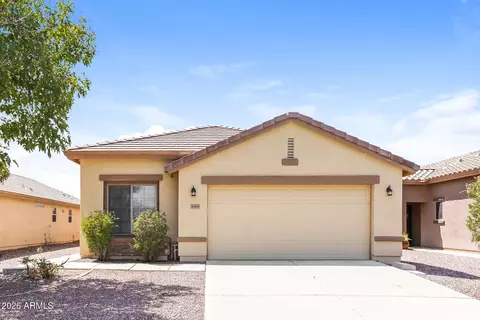 1069 W Desert Hills Dr, San Tan Valley, AZ 85143