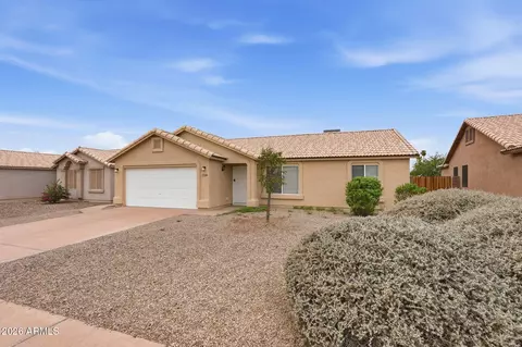 Exterior - 1734 S Lawther Dr, Apache Junction, AZ 85120 photo 3 of 9