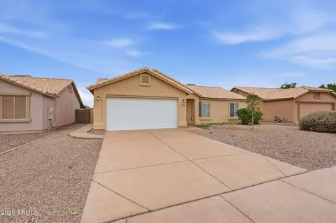 Exterior - 1734 S Lawther Dr, Apache Junction, AZ 85120 photo 2 of 9