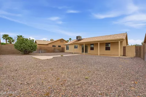 Exterior - 1734 S Lawther Dr, Apache Junction, AZ 85120 photo 6 of 9