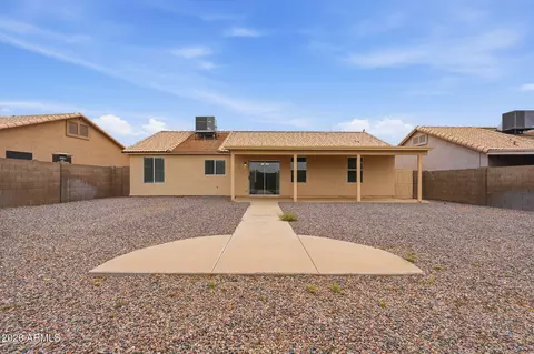 Exterior - 1734 S Lawther Dr, Apache Junction, AZ 85120 photo 5 of 9