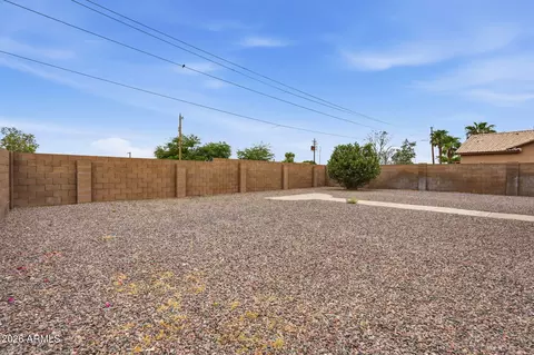 Exterior - 1734 S Lawther Dr, Apache Junction, AZ 85120 photo 7 of 9