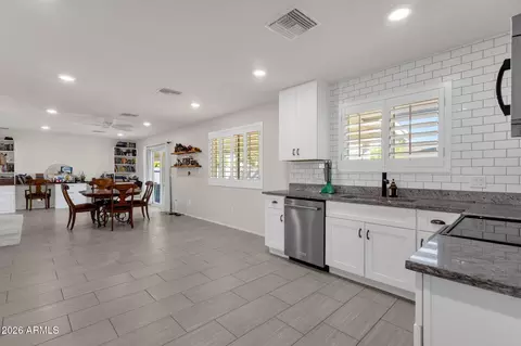 Kitchen - 2325 Encanto St, Mesa, AZ 85213 photo 4 of 5