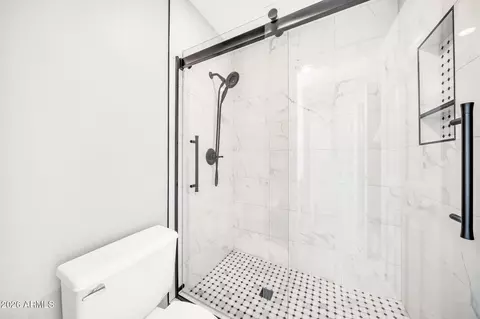 Bath - 1536 E Meadow Ln, Phoenix, AZ 85022 photo 5 of 5