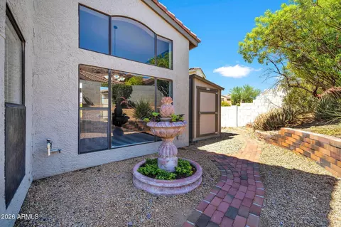Exterior - 1536 E Meadow Ln, Phoenix, AZ 85022 photo 5 of 6